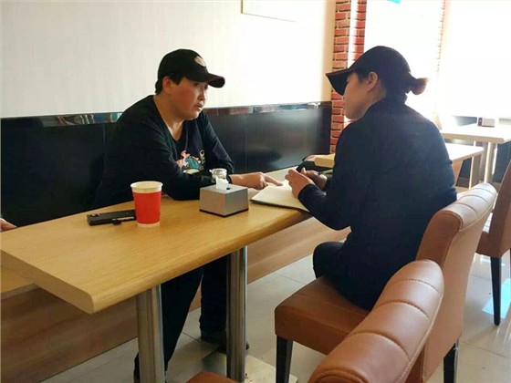 馍小皮加盟店员工风采